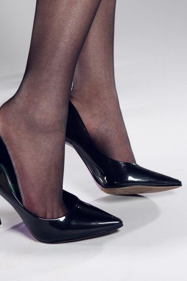 西甲亚洲德比上演？武磊大战韩国妖星 要为中国足球证明“hth华体登录入口”